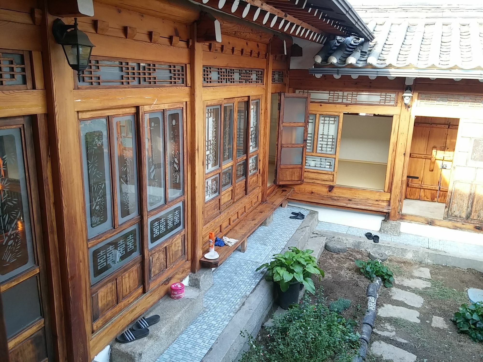 Nuri Hanok Guesthouse Seul Exterior foto